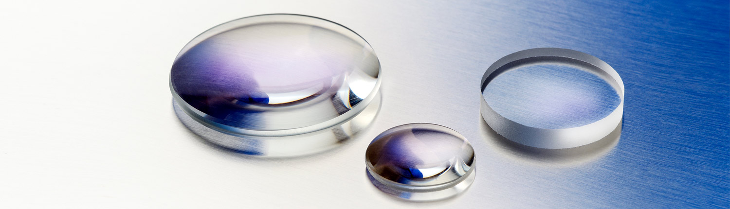 Smudge-resistant Hi-Vision LongLife lenses