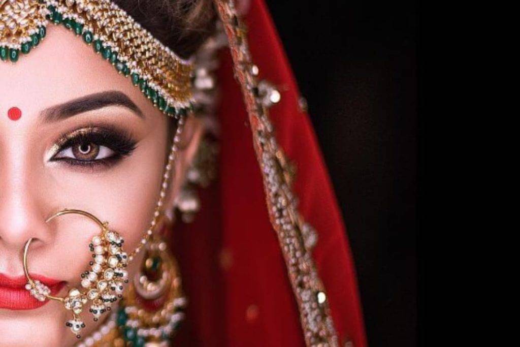 Tips & Tricks For Wearing Contact Lenses On Your Wedding Day